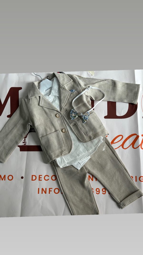 Completo elegante beige